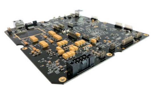Montaż PCB z komponentami BGA z otworami/padami o rozmiarze 150/300um, Min IVH