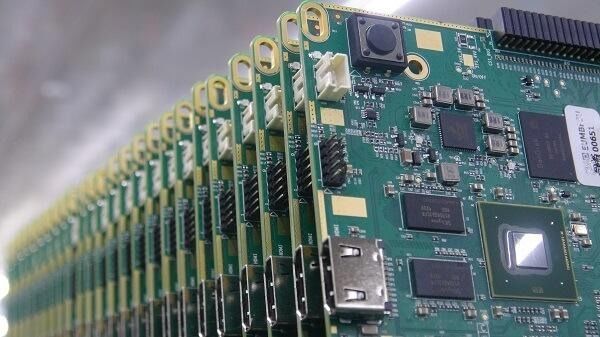 PCBA Automotive Pcb Assembly Sztywne elastyczne deski sztywniące 0,5-10OZ pakiet 0201 w Chinach i Kambodży