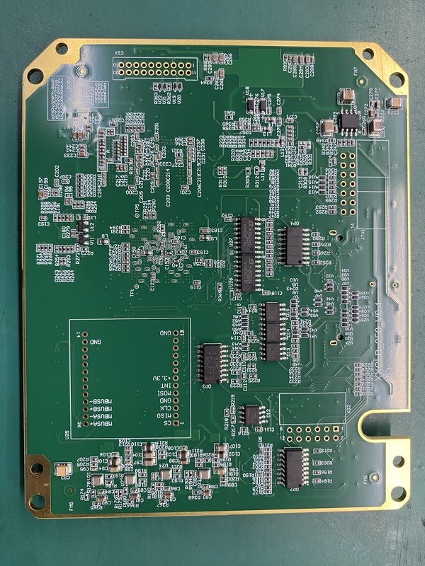 Biała maska soleryna z silnikiem PCB z grubością 1,6 mm i certyfikatem Rohs