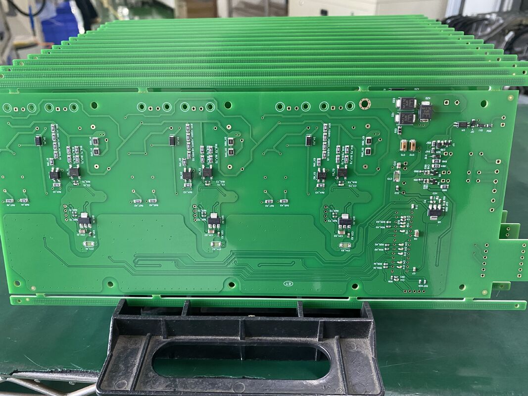 HASL Bez ołowiu wykończenie powierzchni Sprzęt ochrony przed nadwyżkami z kontrolą impedancji zapewniający trwałe i elektryczne zarządzanie nadwyżkami