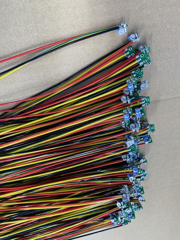 Komunikacja Pcb Wysoki Tg180 Ciężki prąd Dostosowany rozmiar Pcb Zaprojektowany do zarządzania energią elektryczną i dystrybucji