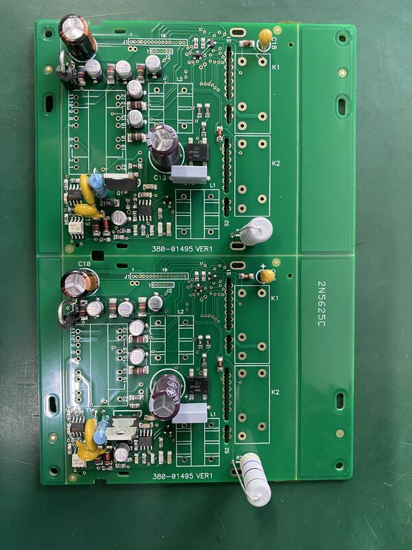Maksymalna grubość T większa niż 4,5 mm Zgromadzenie przemysłowe PCB oferuje możliwości montażu dla ciężkich płyt obwodowych drukowanych